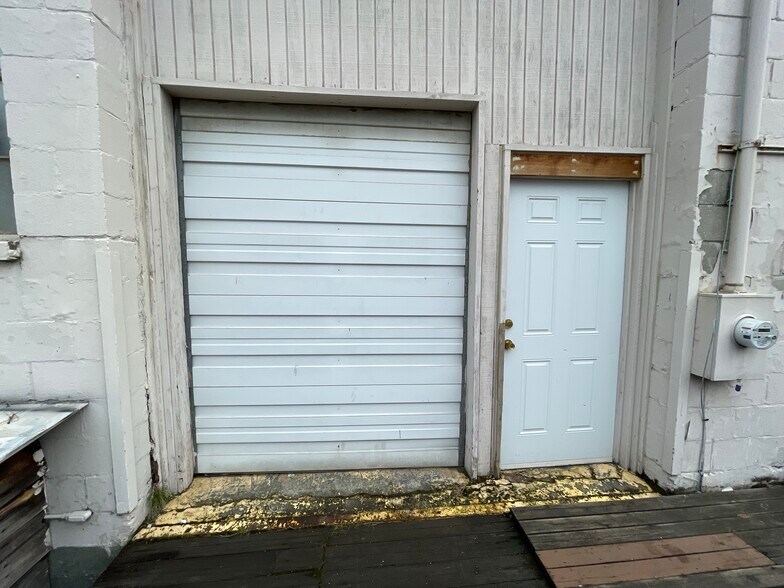 More Photos Of 3427 4th Ave S, Seattle Warehouse For Lease