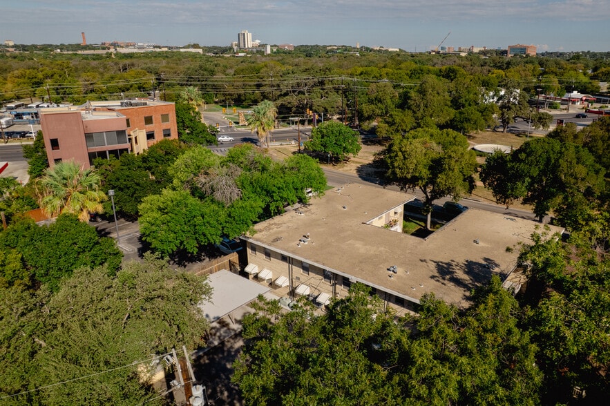 More Photos Of 118 Funston Pl, San Antonio Apartments For Sale