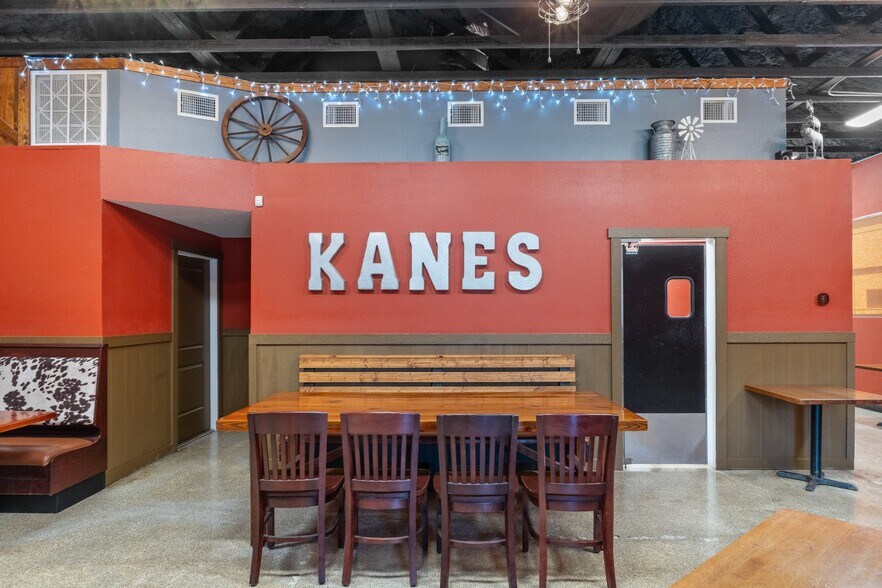 More Photos Of 508 Citrus Ave, Crystal River Restaurant For Sale