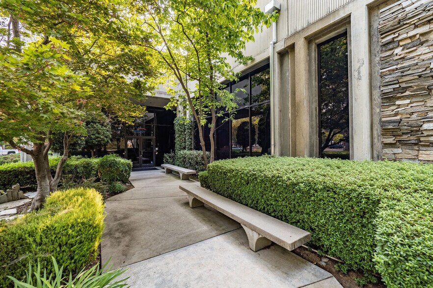 More Photos Of 140 Blue Ravine Rd, Folsom Showroom For Sale