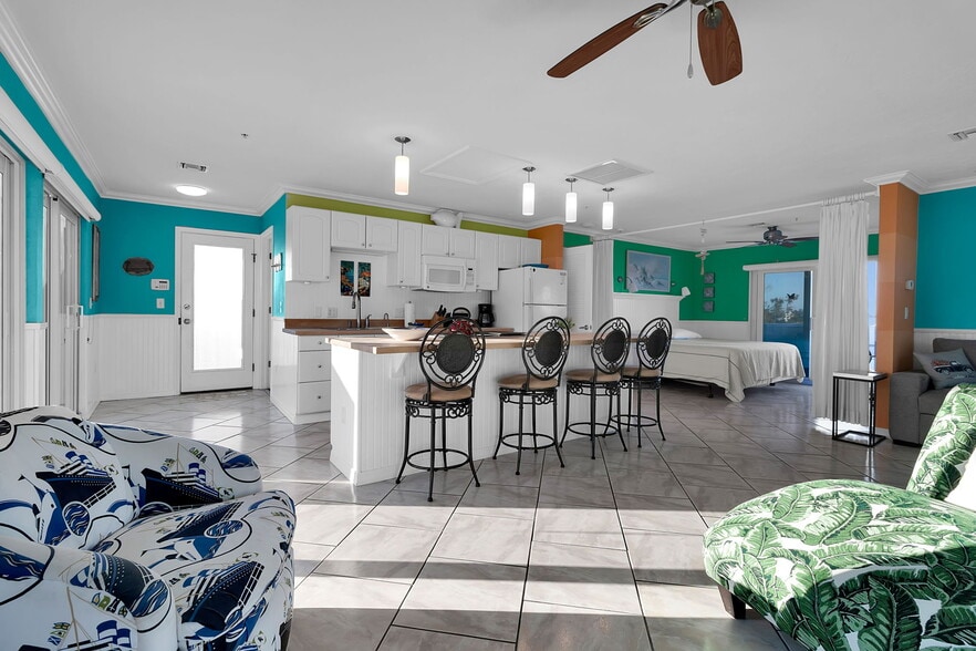 More Photos Of 5322 CALLE DE LA SIESTA, Sarasota Hospitality For Sale