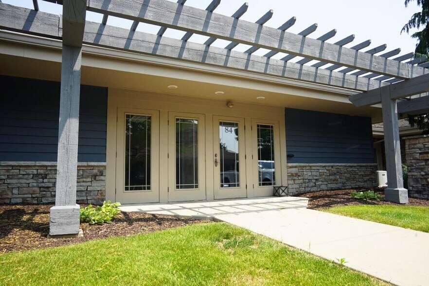 More Photos Of 70-84 Remick Blvd, Springboro Office For Sale