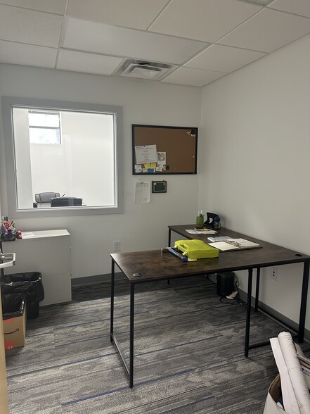 More Photos Of 2136 Remount Rd, Charlotte Loft Creative Space For Lease