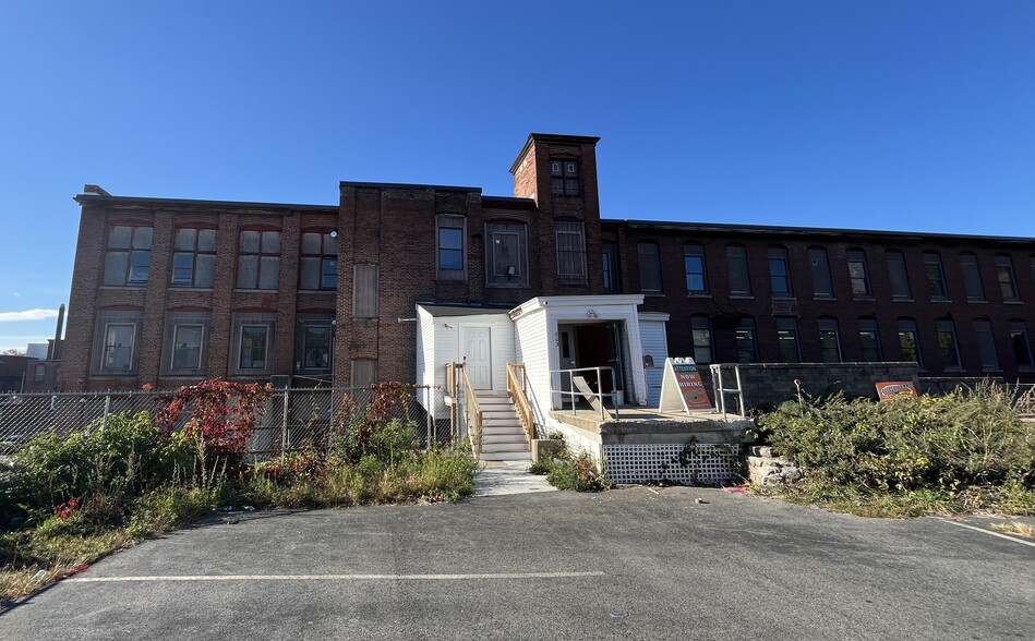 Primary Photo Of 663 Lawrence St, Lowell Warehouse For Lease