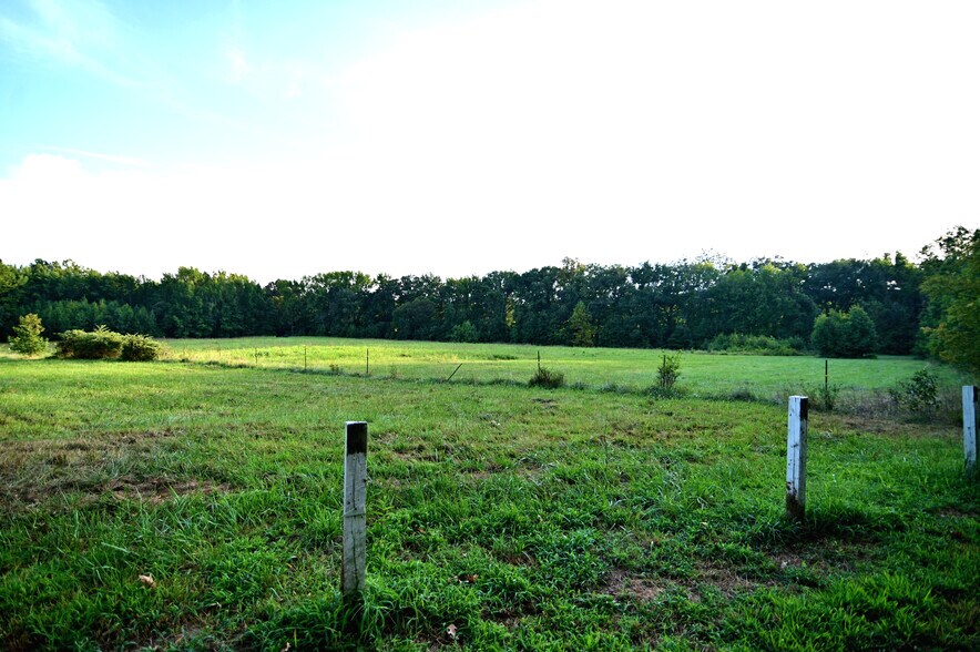 More Photos Of Cues Favorite @ La Plata Rd Route 488, Waldorf Land For Sale
