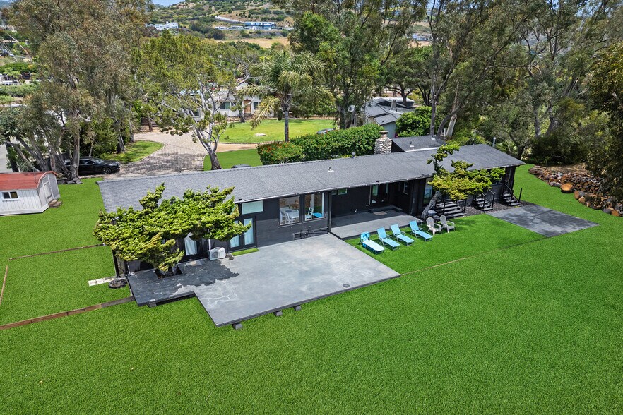 More Photos Of 27353 1/2 Pacific Coast Hwy, Malibu Apartments For Sale