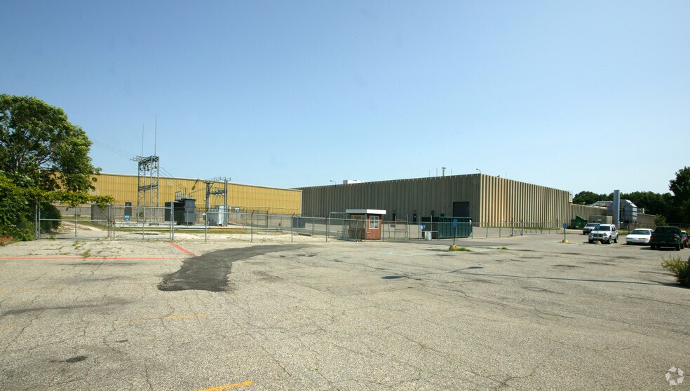 More Photos Of 2929 32nd St SE, Kentwood Manufacturing For Lease