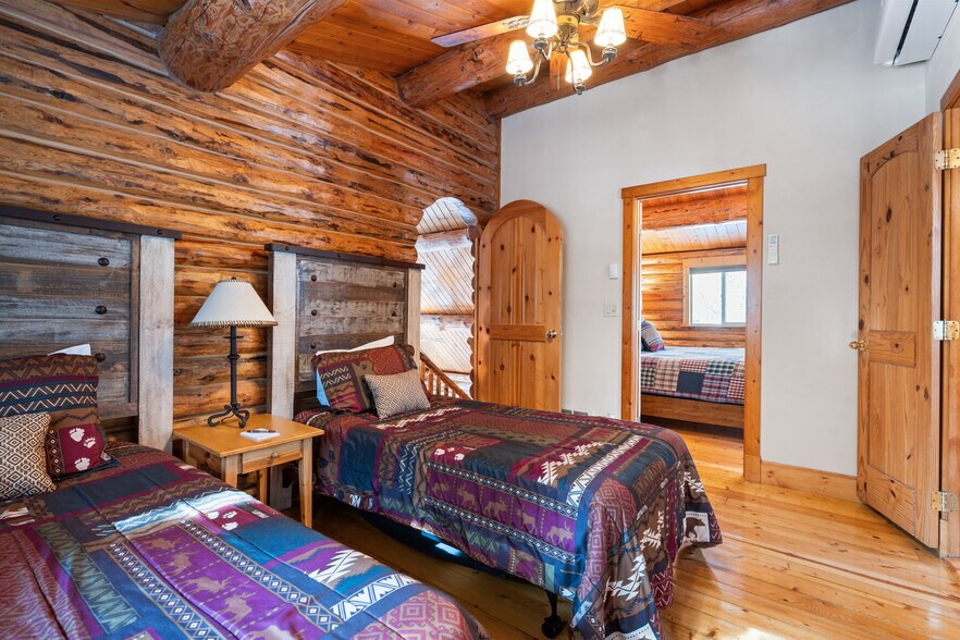 More Photos Of 1845 Hodgson Rd, Whitefish Hotel For Sale