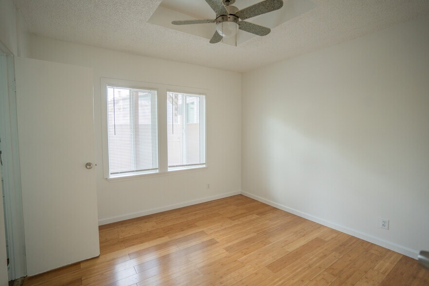 More Photos Of 1513 E Broadway, Long Beach Apartments For Sale