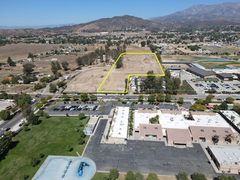 More Photos Of 38718 Brookside Ave, Cherry Valley Specialty For Sale