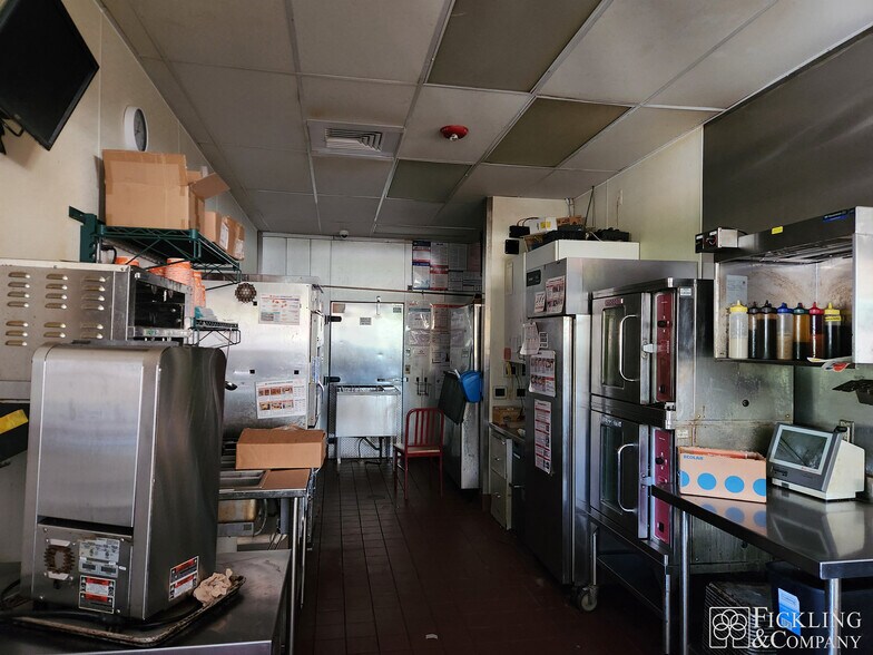 More Photos Of 1508 Sam Nunn Blvd, Perry Restaurant For Sale