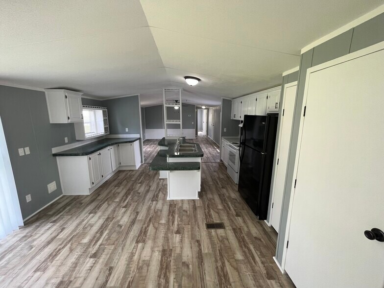More Photos Of 7322 Highway 122 E, Ray City Manufactured Housing Mobile Home Park For Sale