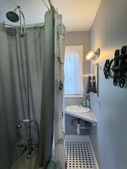 More Photos Of 309 N Humphreys St, Flagstaff Apartments For Sale