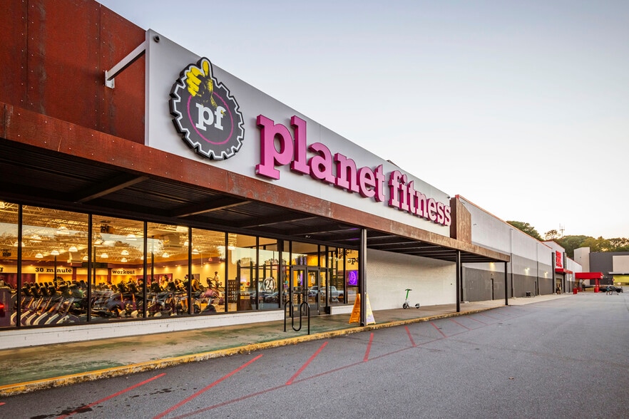 More Photos Of 1599 Memorial Dr SE, Atlanta General Retail For Sale