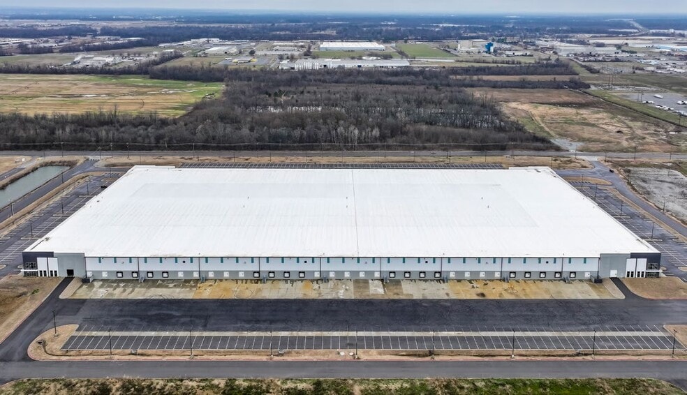 More Photos Of 7103 Zeuber Rd, Little Rock Unknown For Lease
