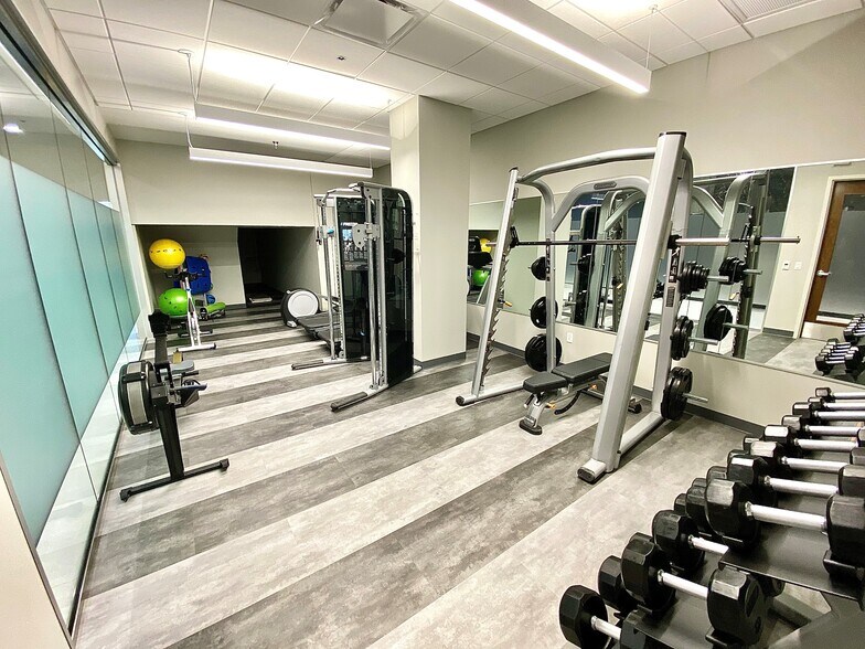 More Photos Of 1221 S Valley Grove Blvd, Pleasant Grove Office For Lease