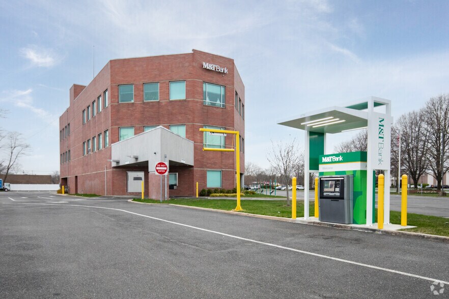 More Photos Of 3880 Veterans Memorial Hwy, Bohemia Office For Lease