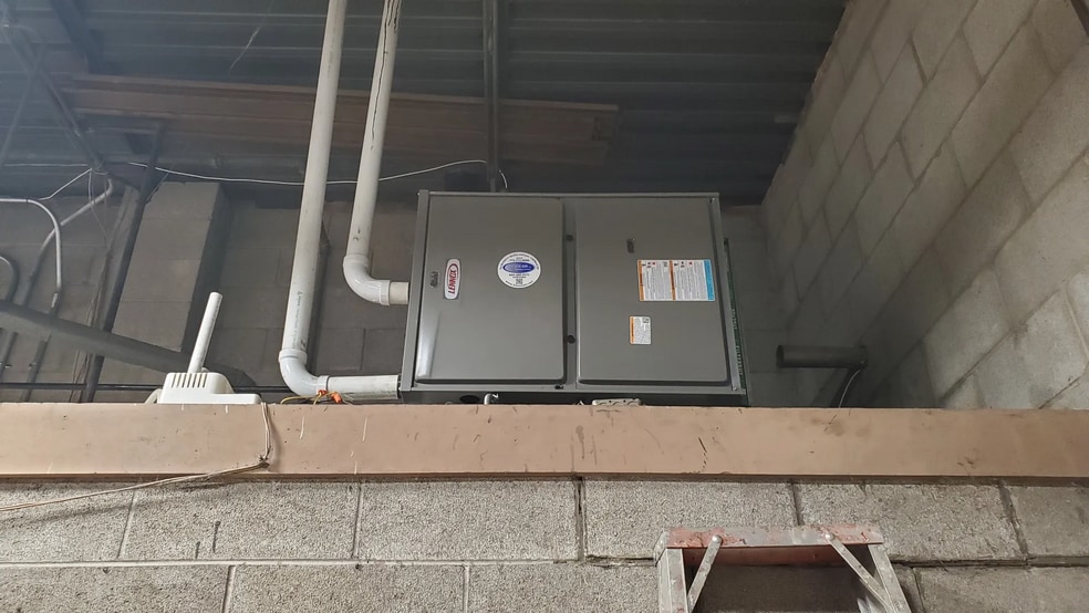 More Photos Of 4251 N Western Ave, Chicago General Retail For Lease