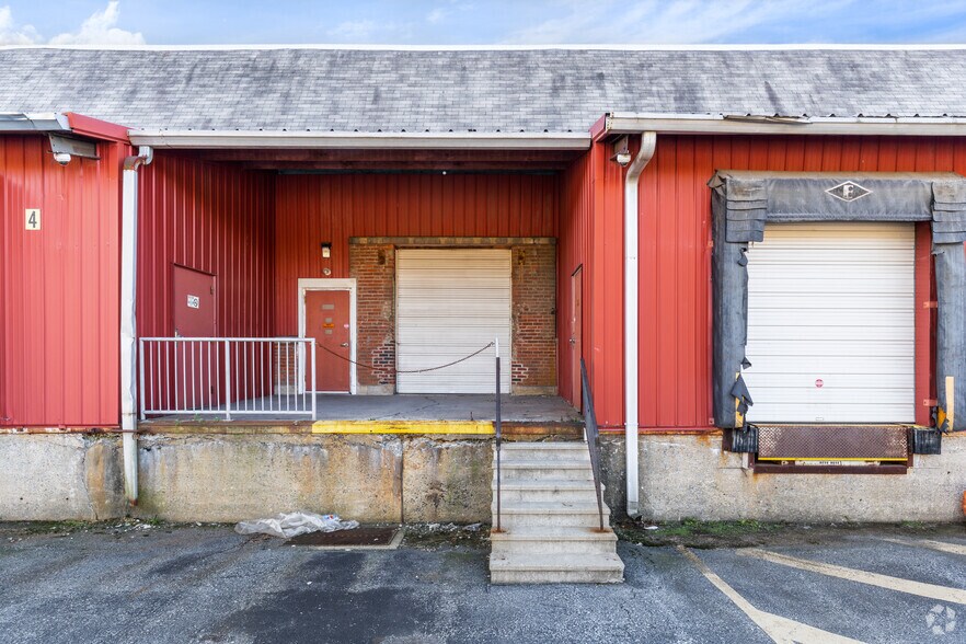 More Photos Of 635 S 10th St, Allentown Warehouse For Lease