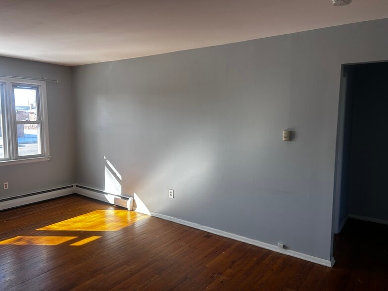 More Photos Of 407 Brick Blvd, Brick Apartments For Sale