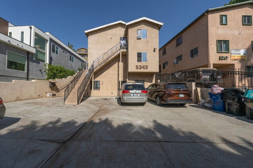 More Photos Of 5243 Huntington Dr N, Los Angeles Apartments For Sale