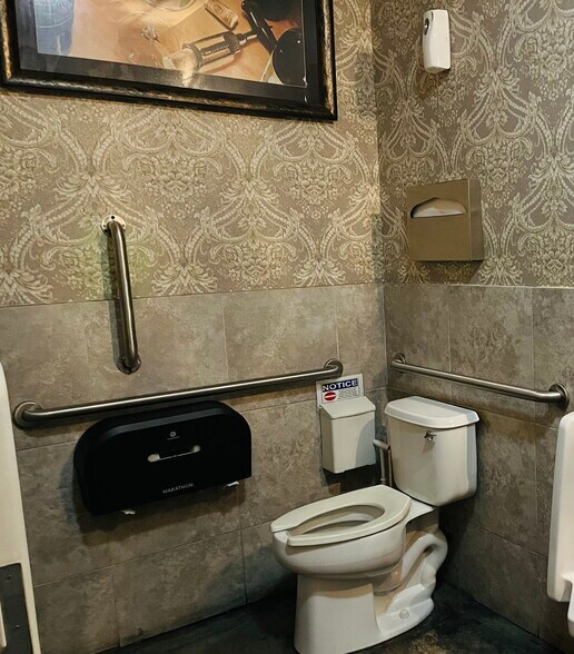 More Photos Of 353 E Bonneville Ave, Las Vegas Apartments For Lease