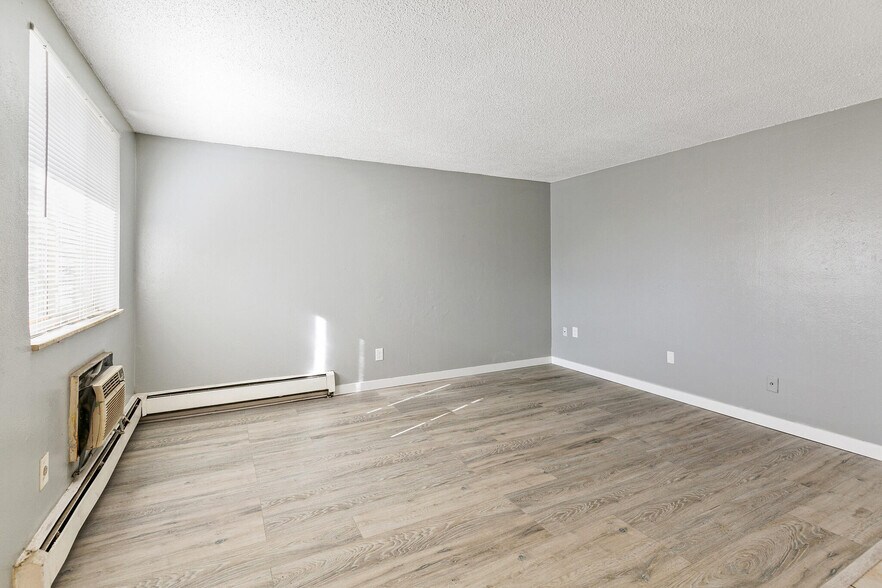 More Photos Of 5228 S Fox St, Littleton Apartments For Sale