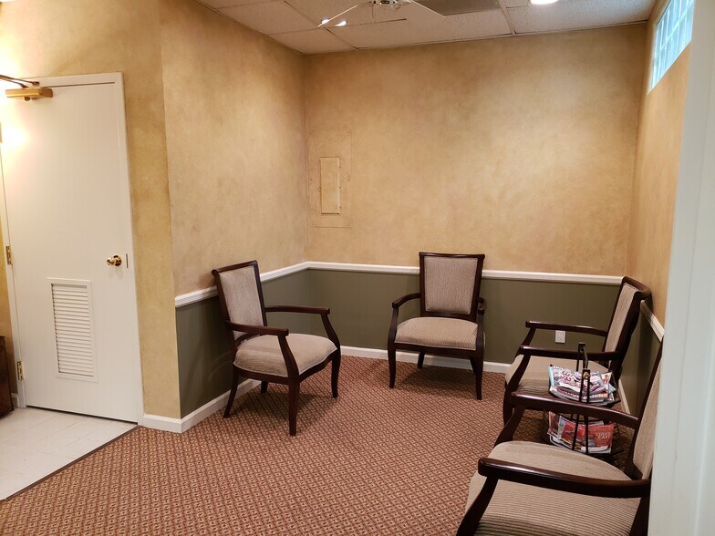 More Photos Of 180 White Rd, Little Silver Medical For Lease