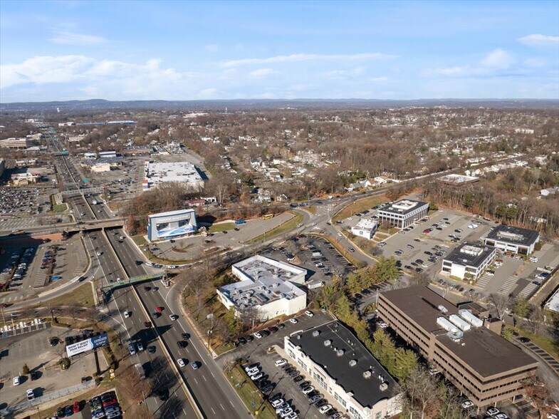 More Photos Of 2 Forest Ave, Paramus Medical For Lease