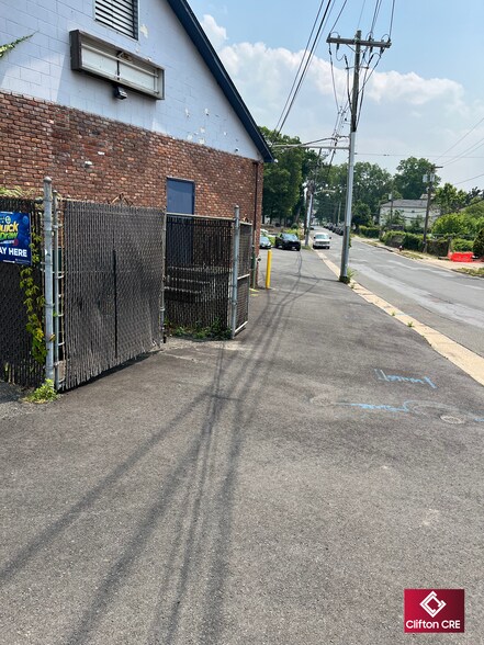 More Photos Of 639 W 1st Ave, Roselle Restaurant For Sale