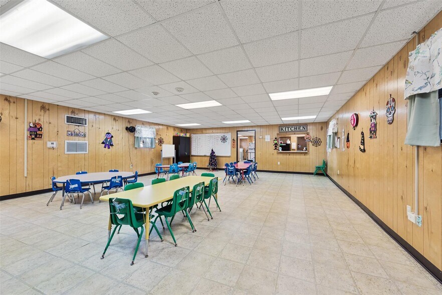 More Photos Of 9549 County Road 155, Kaufman General Retail For Sale
