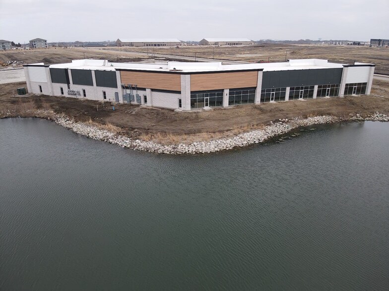 More Photos Of 1105 SE Pleasant View Dr, Waukee General Retail For Lease