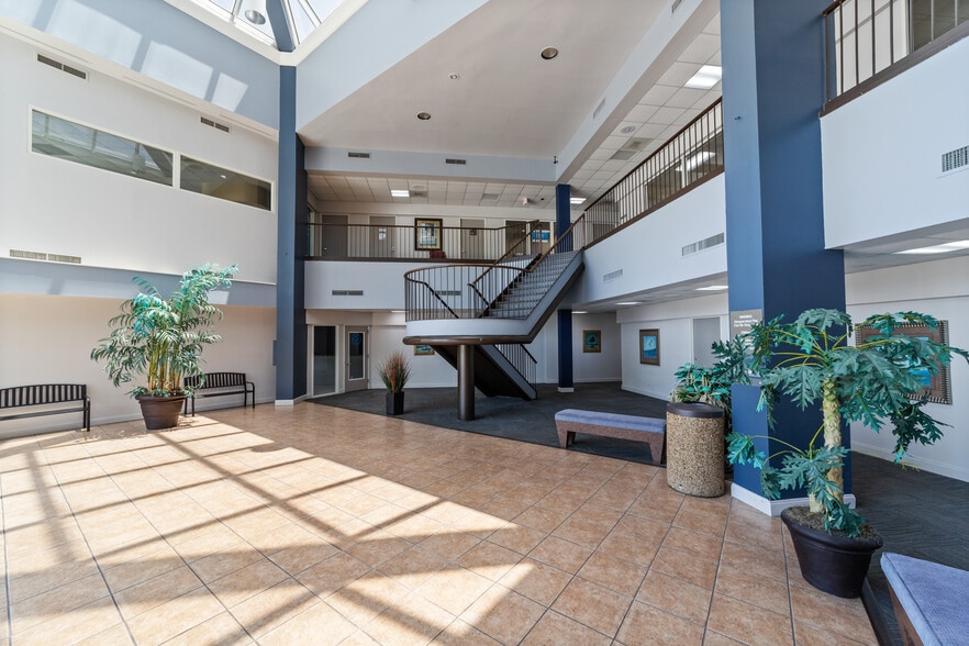 More Photos Of 2020 Babcock Rd, San Antonio Medical For Lease