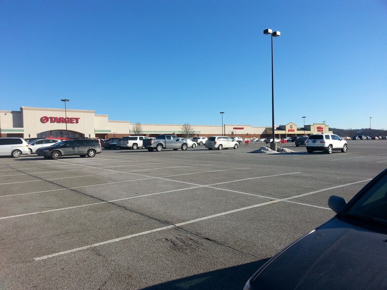 More Photos Of 2014 Thundering Herd Dr, Barboursville Unknown For Lease