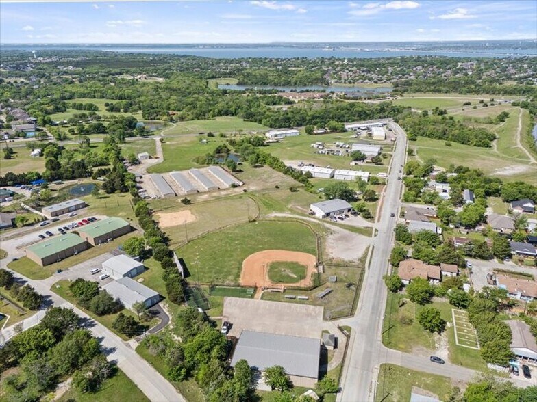 More Photos Of 505 County Line Rd, Rockwall Flex For Sale