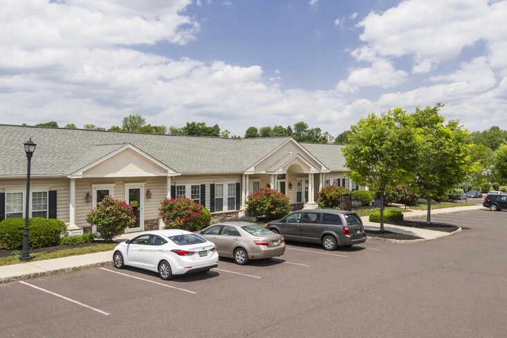 More Photos Of 400 Creekside Dr, Pottstown Unknown For Lease