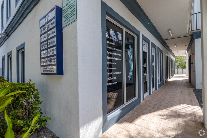 More Photos Of 811 SE 8th Ave, Deerfield Beach Office For Lease