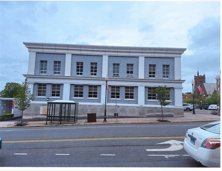 More Photos Of 2-6 N Main St, Wallingford Storefront Retail Office For Lease