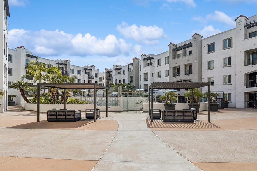 More Photos Of 5395 Napa St, San Diego Apartments For Lease