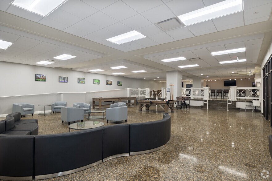 More Photos Of 526 Superior Ave E, Cleveland Apartments For Lease