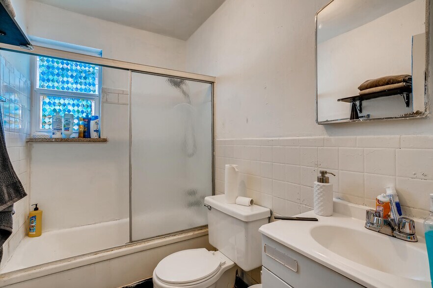 More Photos Of 1996 Akron St, Aurora Multifamily For Sale