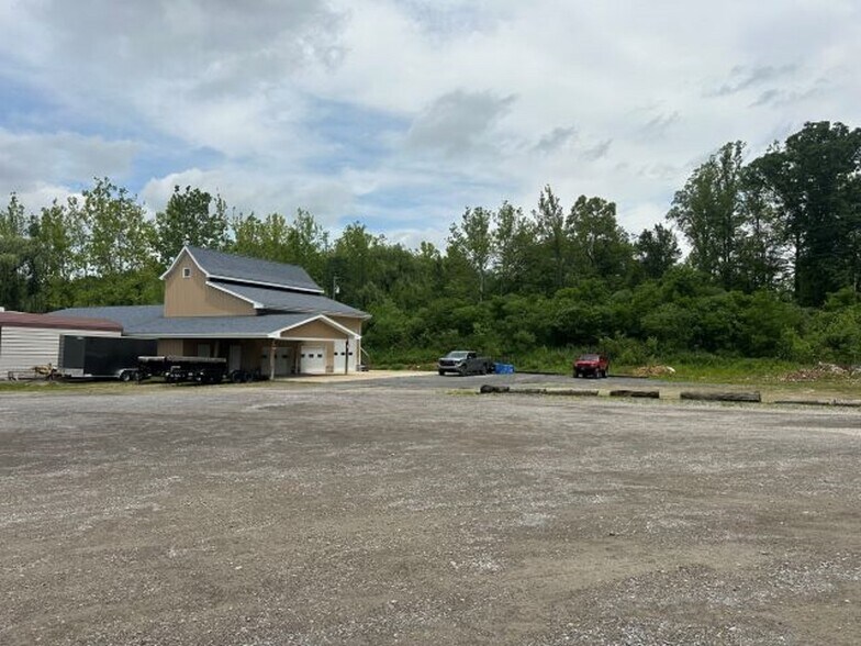 More Photos Of 429 Fairchance Rd., Morgantown Warehouse For Lease