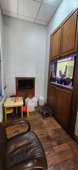 More Photos Of 2050 Mariner Dr, Las Vegas Medical For Sale