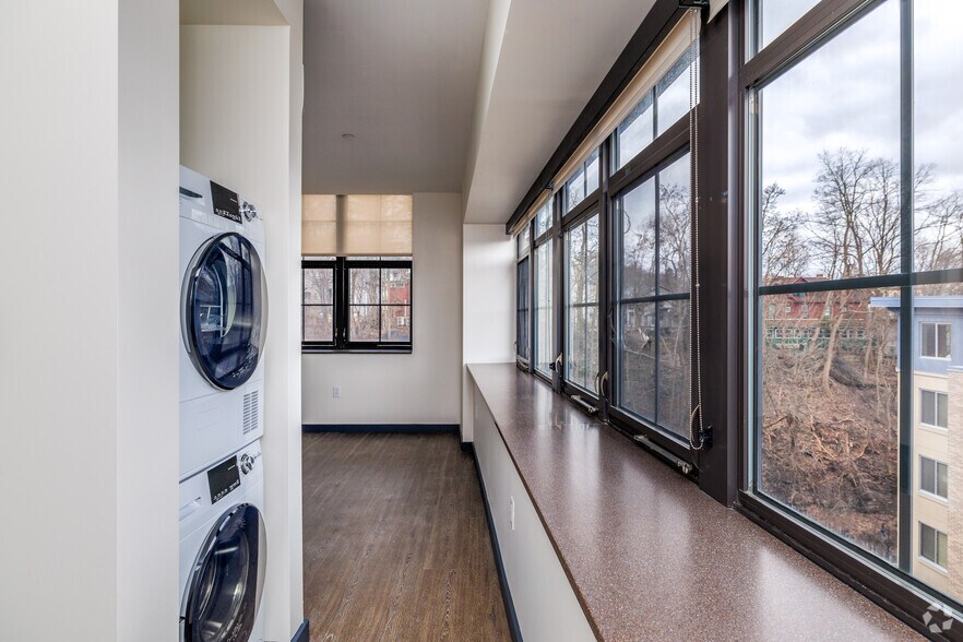 More Photos Of 401 E State St, Ithaca Apartments For Lease