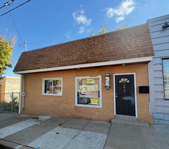 More Photos Of 1617 Broadway Ave, Pittsburgh Storefront For Sale
