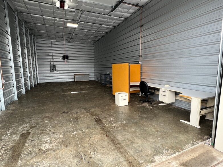 More Photos Of 7646 Conifer Ct, De Forest Warehouse For Lease