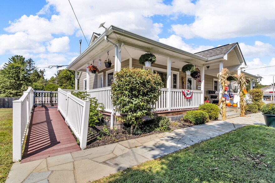 More Photos Of 1103 Route 82, East Fishkill General Retail For Sale