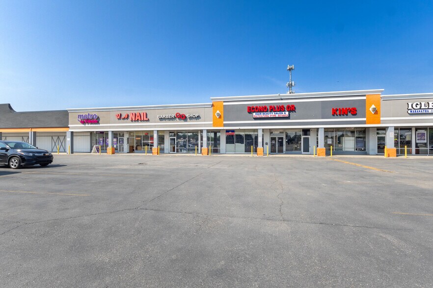 More Photos Of 2802 N Lafayette Rd, Indianapolis Unknown For Lease