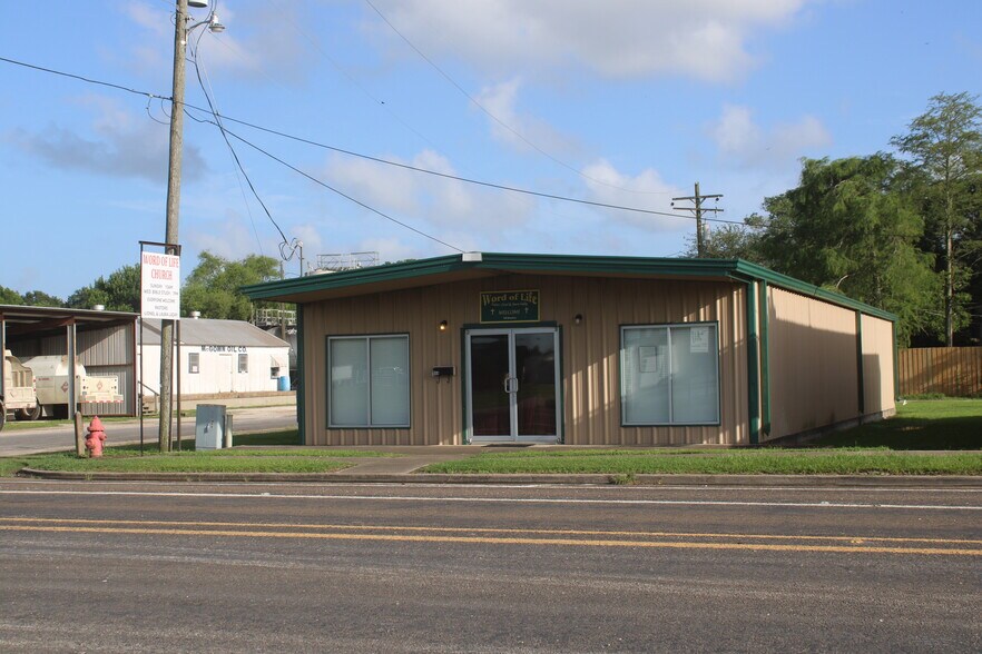 More Photos Of 344 Broadway, Winnie Religious Facility For Sale