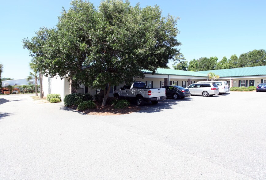 More Photos Of 263 Commerce Dr, Pawleys Island Flex For Lease